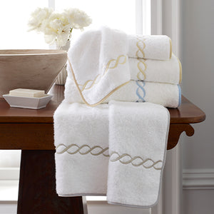 Classic Chain Bath Towels