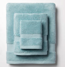 Load image into Gallery viewer, Bella Towel