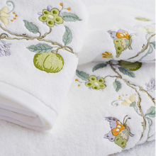 Load image into Gallery viewer, Divine Garden Bath Towels