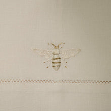 Load image into Gallery viewer, Bee Guest Towels