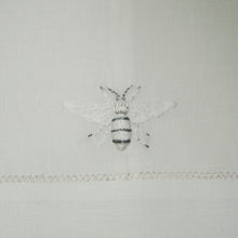 Load image into Gallery viewer, Bee Guest Towels